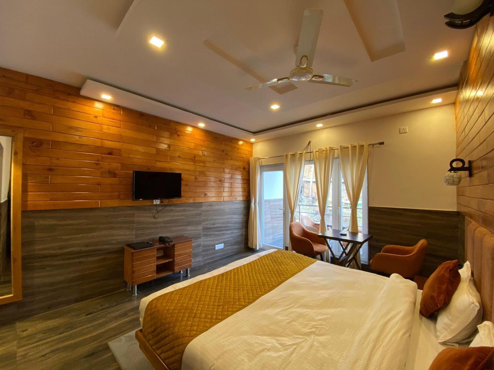 The Aesthetic Hotel & Restaurant Bhīm Tāl Dış mekan fotoğraf